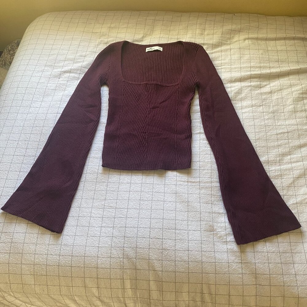Hollister Co. Women's Burgundy Crop-top